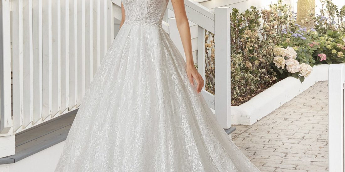 brautatelier ried-rosa clara-braut brautkleid-4A1-69-christa-all over spitze-vintage-prinzessin-vorne-1-min