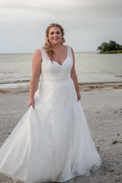 brautatelier ried-curvy bride collection-bridalstar-Gigi-vorne-1-min