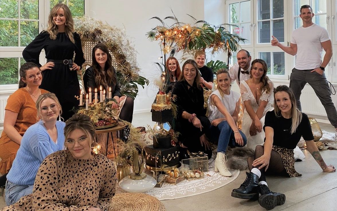 brautatelier ried-styled shooting-muenchen-crew picture-1-min