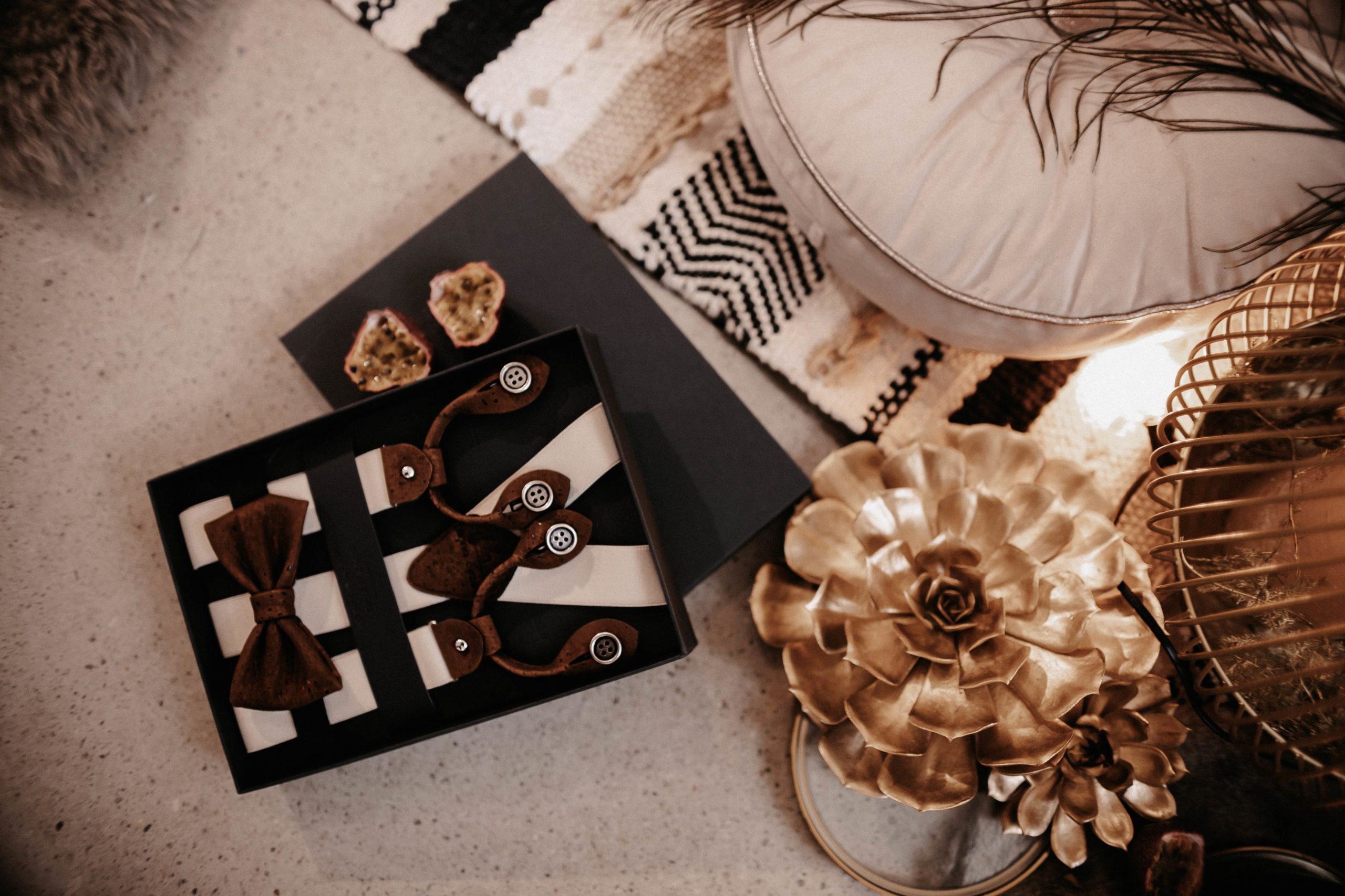 brautatelier ried-styled shooting-muenchen-wedding accessoires-man-panorama-1