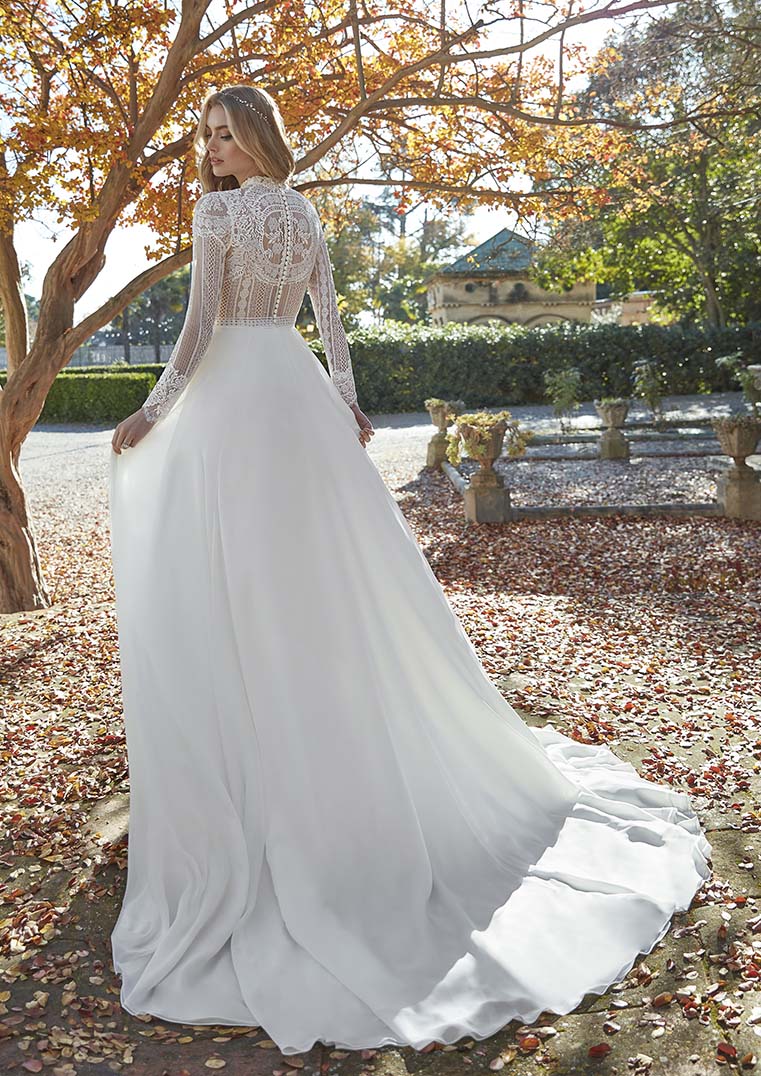 st.patrick_brautatelier ried_pronovias_achroite_ST121AB1.748_brautkleid_vintage_boho_spitze_langarm_ruecken_1