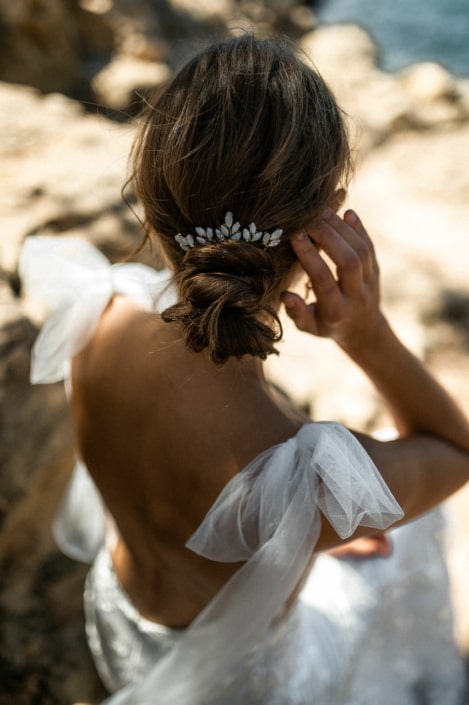 la chia_brautatelier ried_haarnadel_elia_brautschmuck_silber-opalstein_rücken_1-min