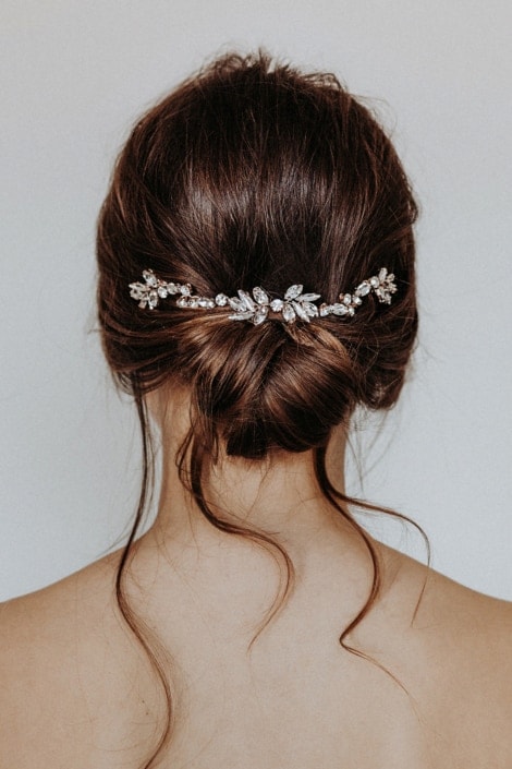 la chia_brautatelier ried_haarschmuck_myla_brautschmuck_silber-strass_rücken_1-min