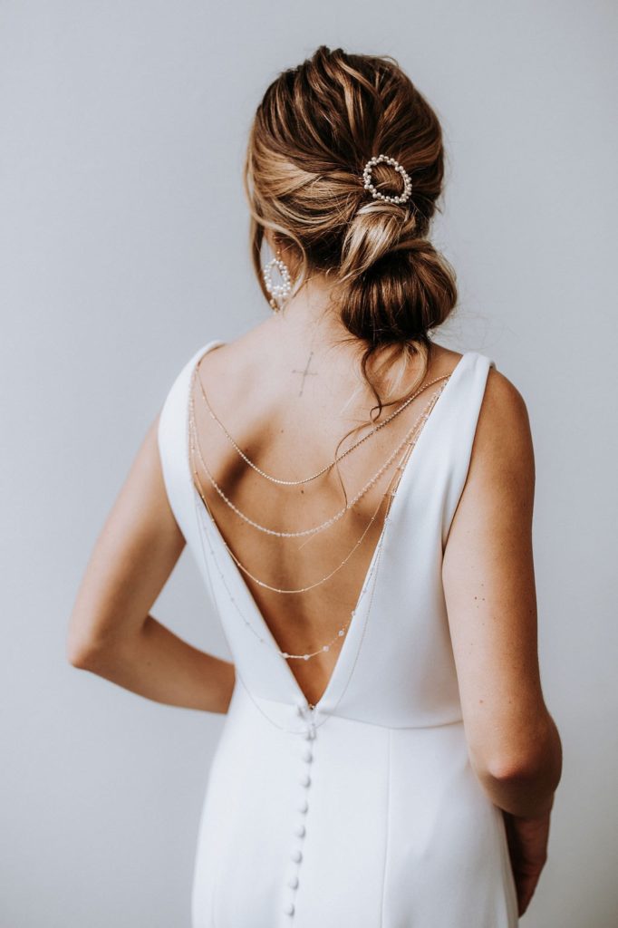 la chia_brautatelier ried_rückenkette_starlet_brautschmuck_silber_rücken_1-min
