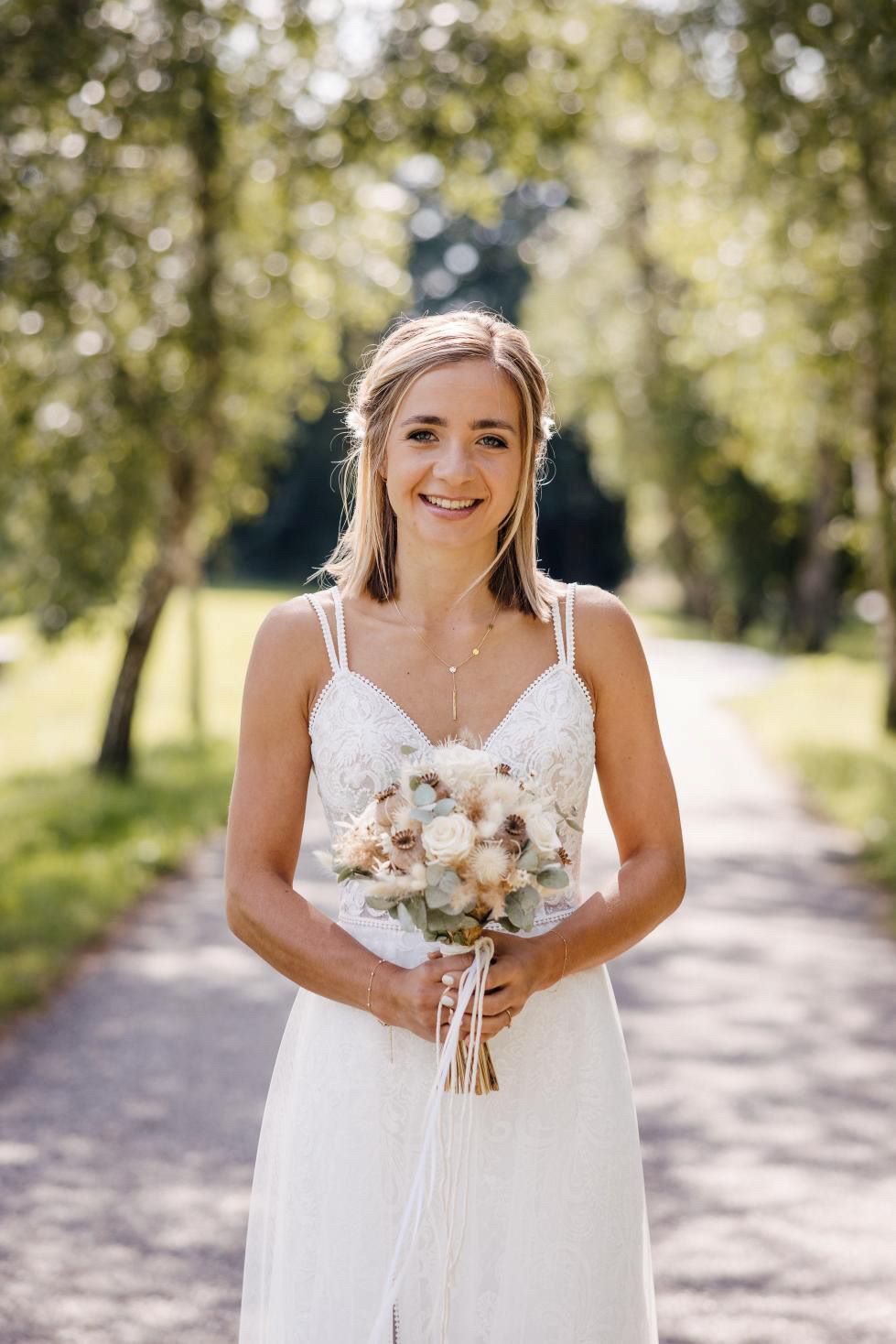 brautatelier ried_real bride_lisa durstberger_nina danninger_eliana kresa_nisa_2