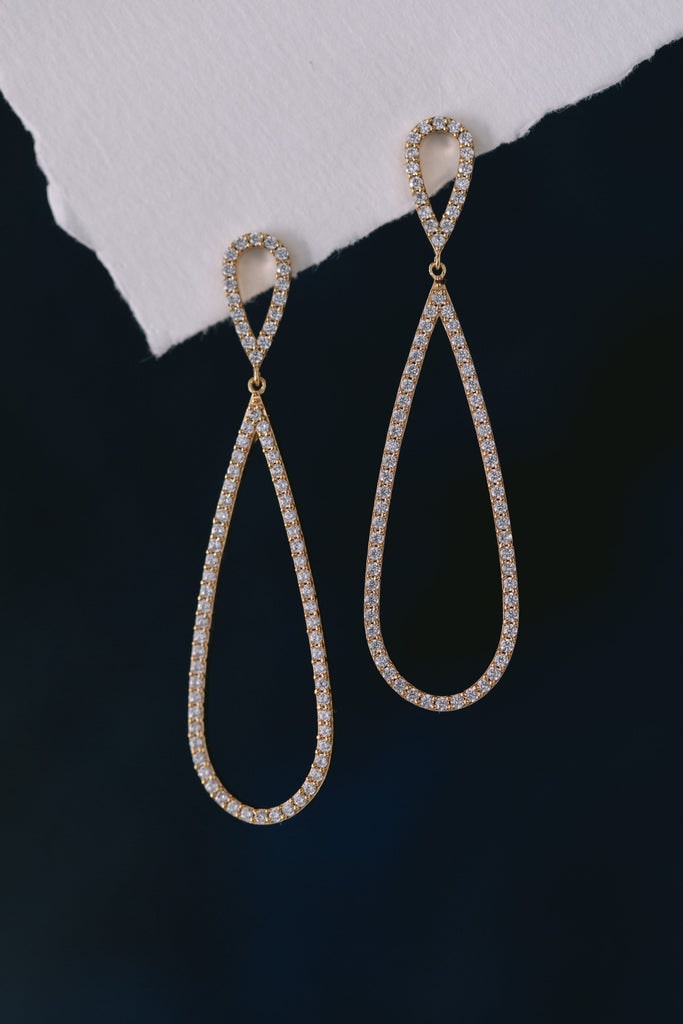brautatelier-ried_brautschmuck_juvelan_felicity_ohrringe_detail-min.jpg