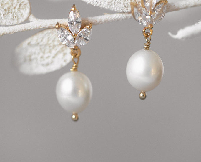 brautatelier-ried_brautschmuck_juvelan_inseperable_ohrringe_detail-min.jpg