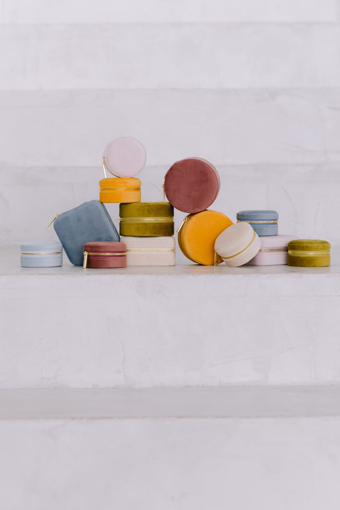 brautatelier-ried_brautschmuck_juvelan_schmucketui_alle-min.jpg