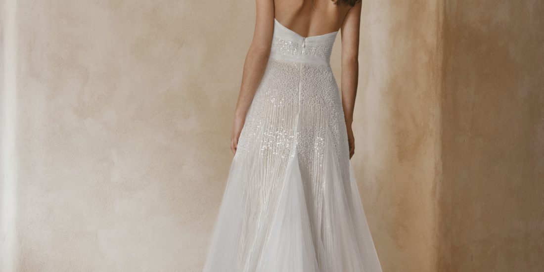 anna kara_brautatelier ried_eliana_tuellaermel_all-over glitzer_meerjungfrau_ivory-nude_ruecken_1-min