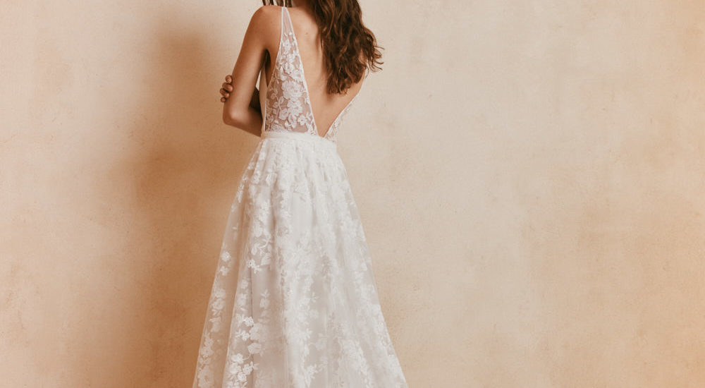 anna kara_brautatelier ried_nerea_spitzen-ueberrock_ivory_ruecken_1