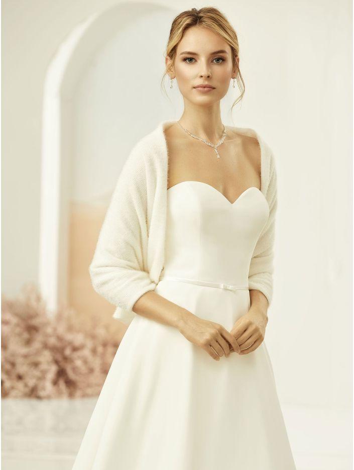 bianco evento-brautatelier ried-e318-schal-ohne spitze-ivory-vorne-1-min