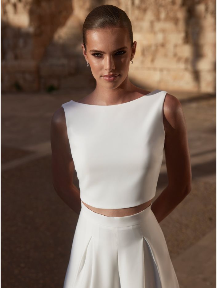 bianco evento-brautatelier ried-e470-schlichtes top-hinten mit schleife-ivory-vorne-1-min