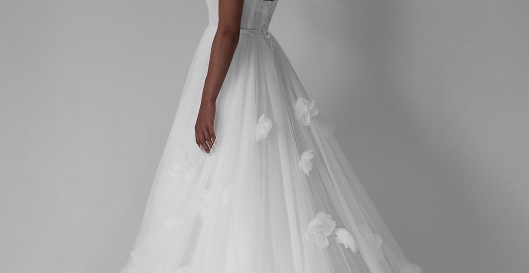 lina becker_brautatelier ried_92567_blumenrock_3d-blumenrock_ivory_ruecken_1-min