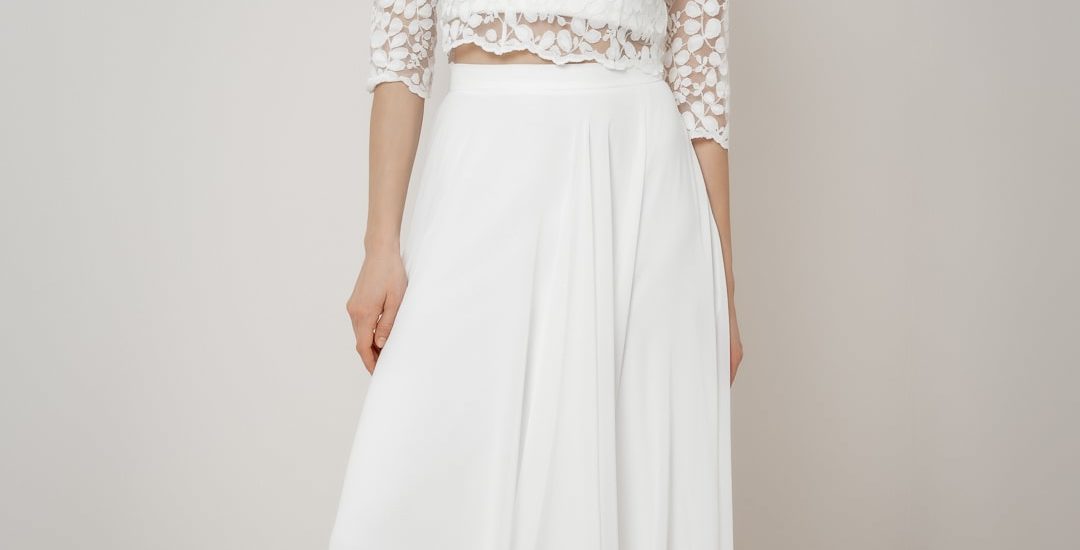 noni-brautatelier ried-heda-top-dreiviertel arm-blaetterspitze-knöpfe hinten-ivory-vorne-2-min