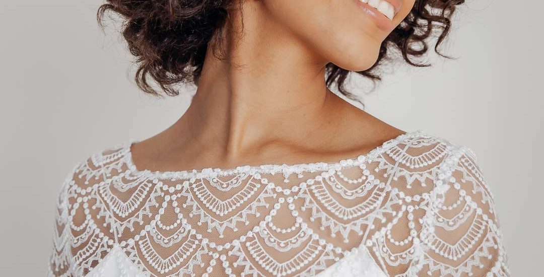 noni-brautatelier ried-niah-top-kurzarm-knoepfe hinten-ivory-vorne-4-min