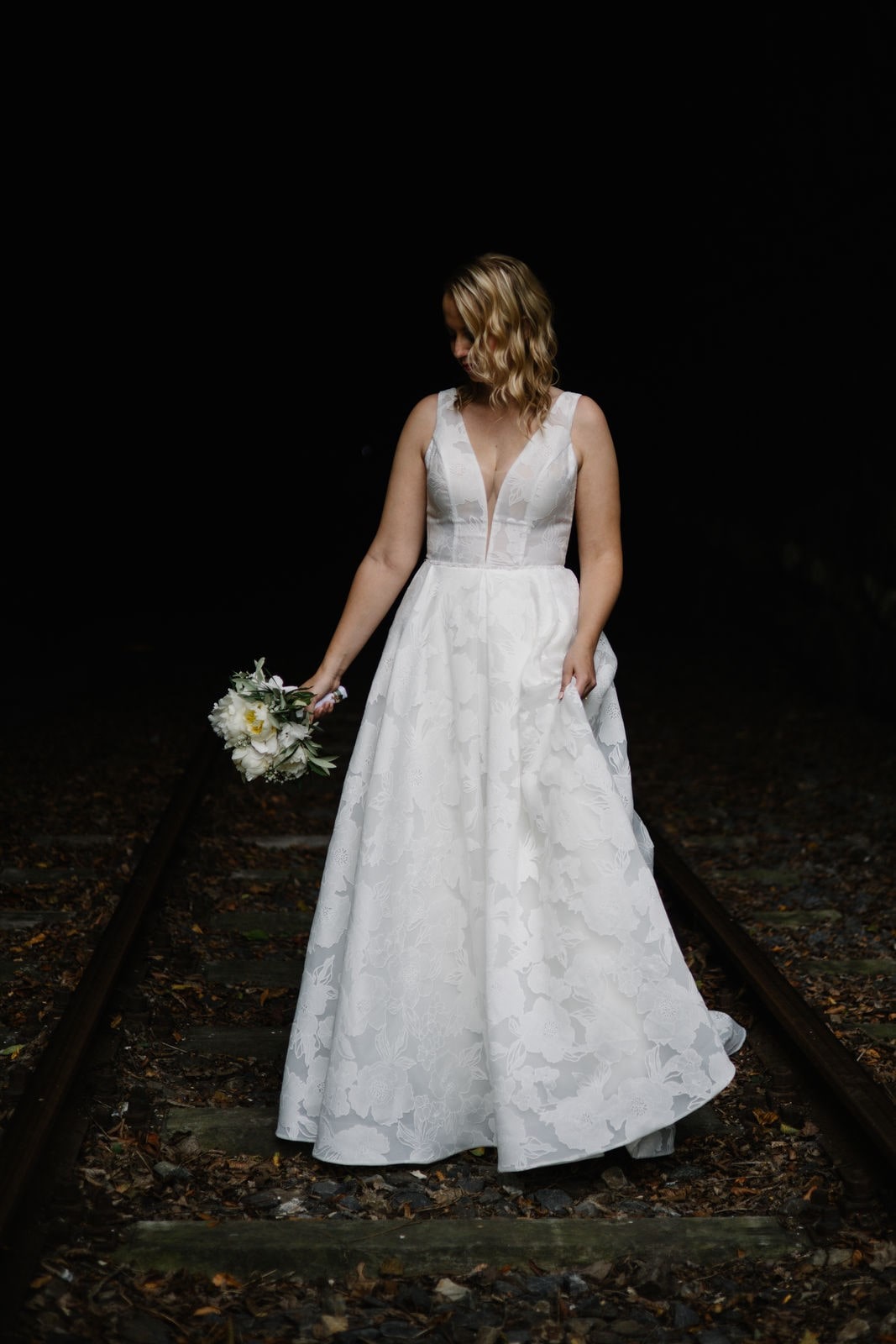 brautatelier-ried_real-bride_brunneder-melina_kristin-thallinger_herms-bridal_gwinea_2-min.jpg