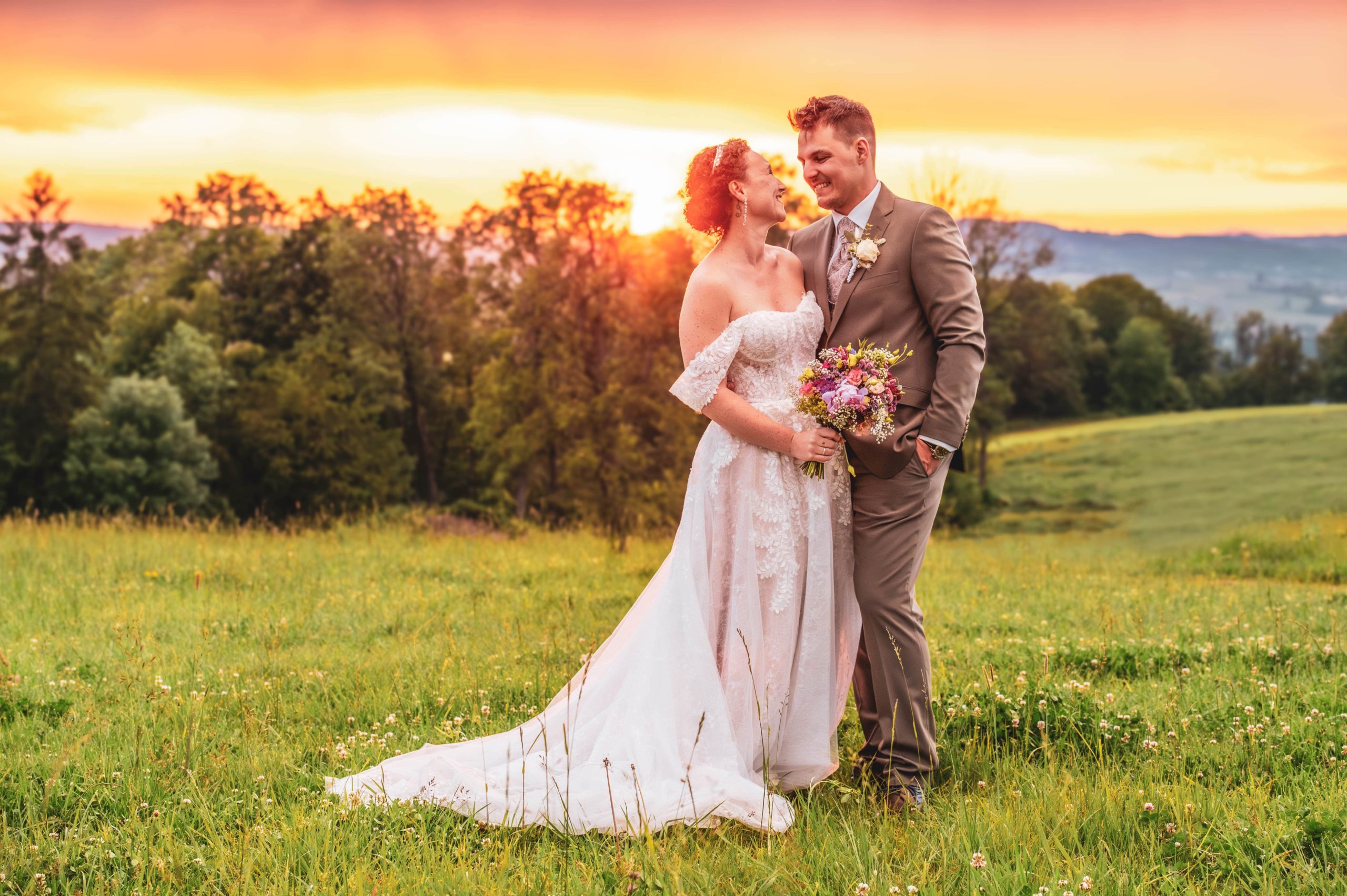 brautatelier-ried_real-bride_doerr-julia_privat_evie-young_ayla_4-min-scaled.jpg
