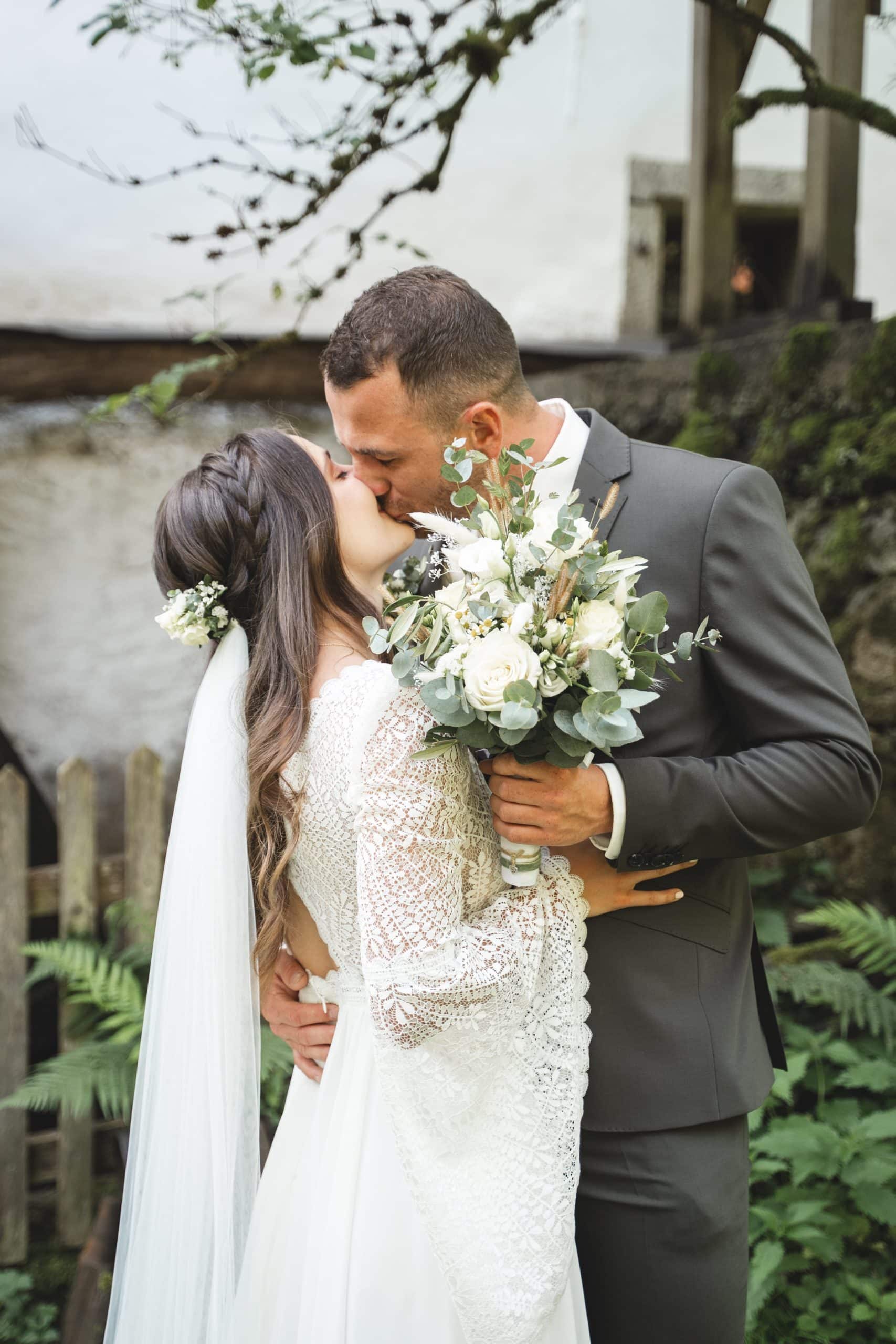 brautatelier-ried_real-bride_kieslinger-hanna_der-photomacher_sabe_acacia_1-min-scaled.jpg