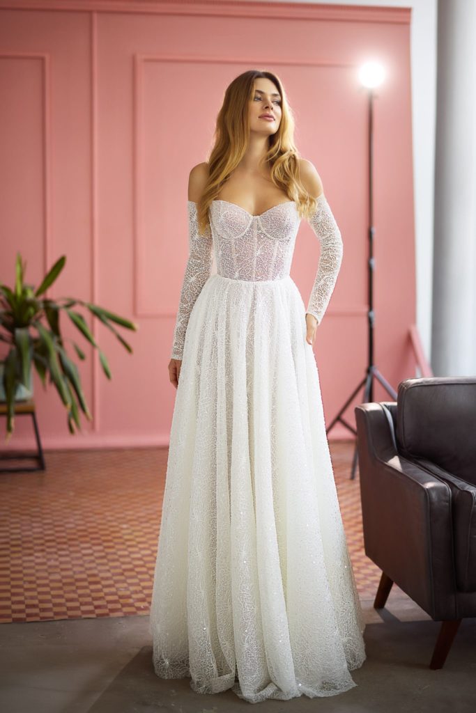herms bridal_brautatelier ried_abigail amazon_32437_31915_brautkleid_tuell_all-over glitzer_korsage_prinzessin_ivory-beig_vorne_1_ohnelogo-min