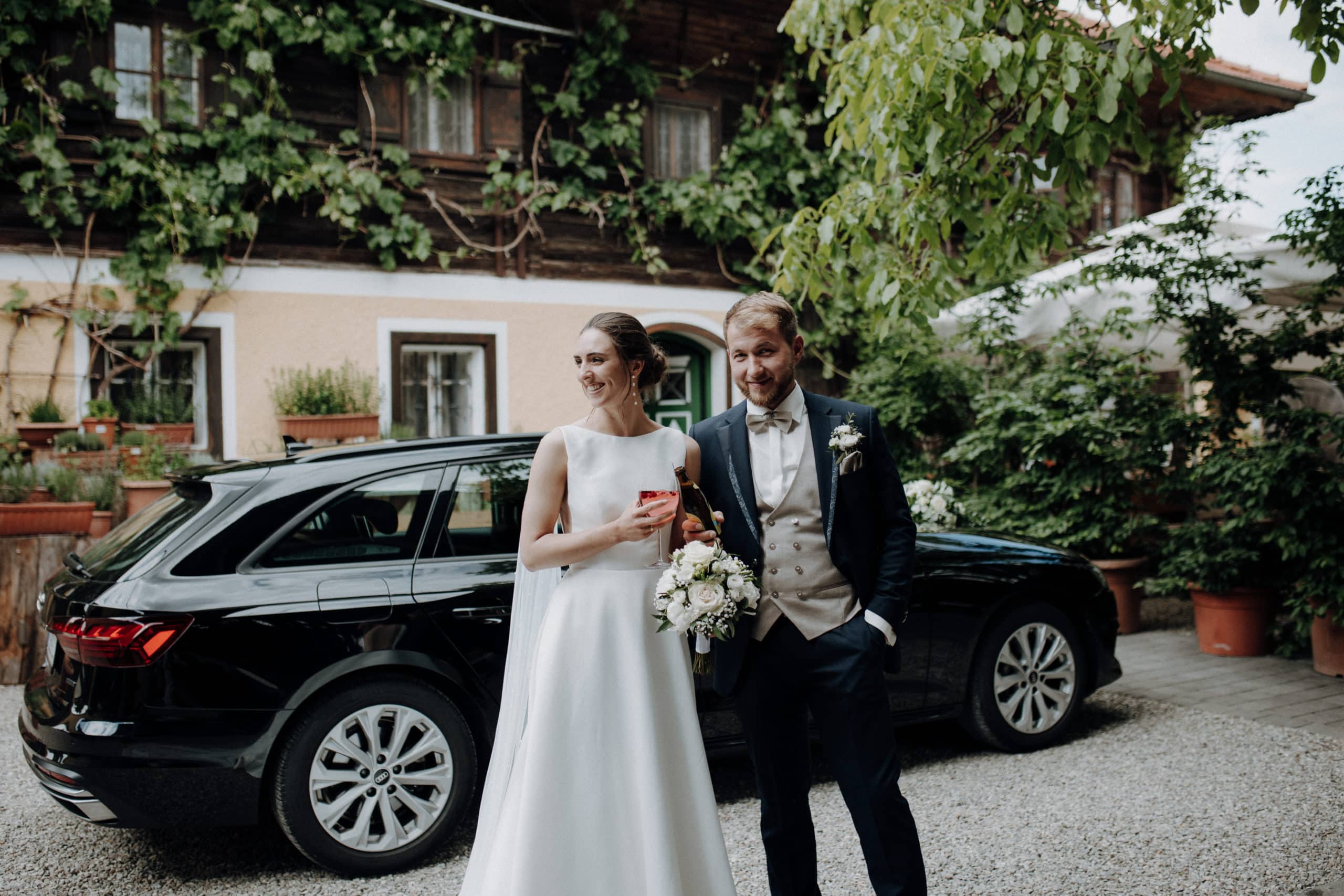 brautatelier_real-bride_hannah-dick_viktoria-schmidseder_marylise_montebello_1-scaled.jpeg