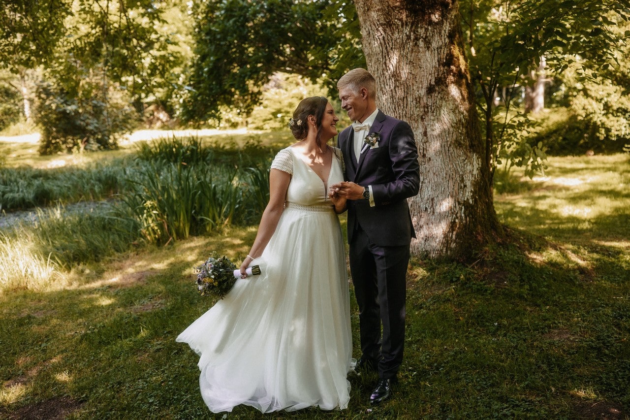 brautatelier_real-bride_lena-jagereder_belovedlovely.hahn_alma_roselyne_4-min.jpg