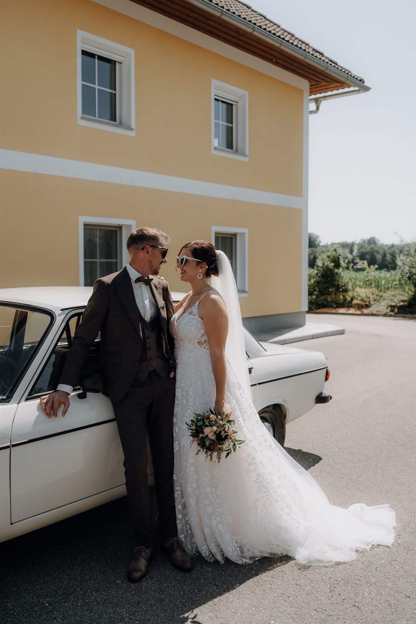 brautatelier_real-bride_marlene-huber_isabella-fahrner_alma_hilma_2-min.jpeg