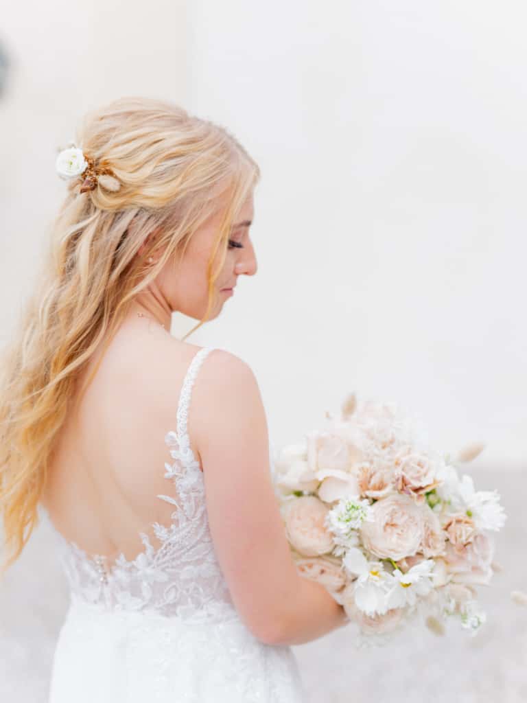 brautatelier_real-bride_marlene-raimer_lukasundsophia_monica-loretti_8228_4.jpeg