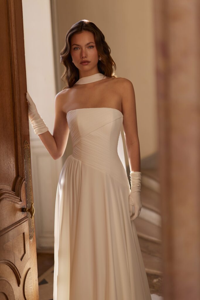 elizabeth passion_brautatelier ried_6057_a-linie_krepp_aermellos_clean chic_korsage_creme_details_01