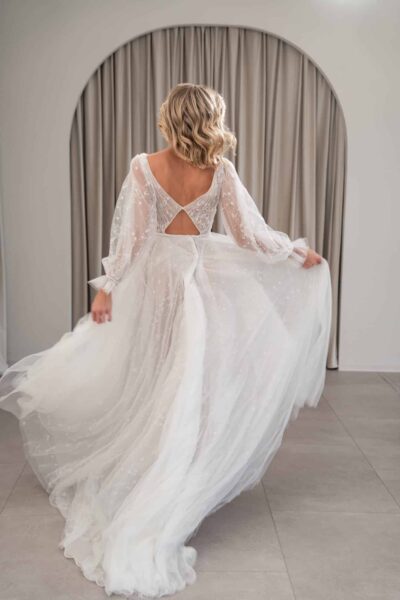 fan xia-brautatelier ried-tessa-rock-allover spitze-perlen-tuell-ivory-nude-ruecken-1